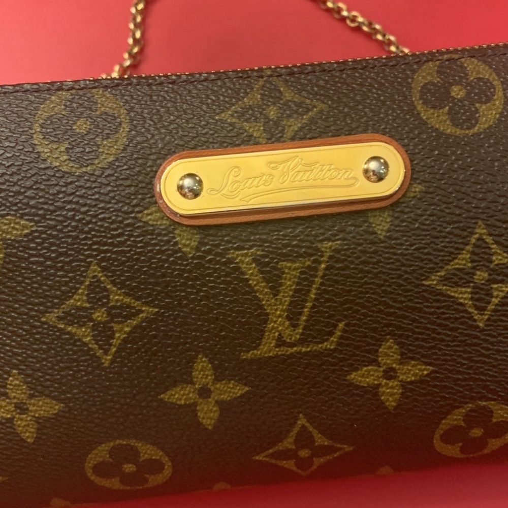 Louis Vuitton Eva Clutch
